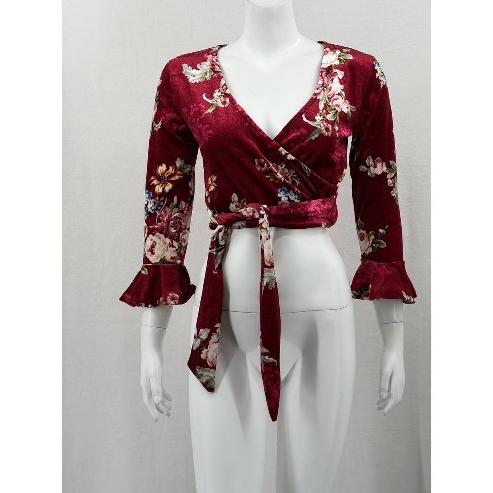 Forever 21 Top Womens Medium Red Floral Velvet Cropped Bell Sleeve Boho Festival